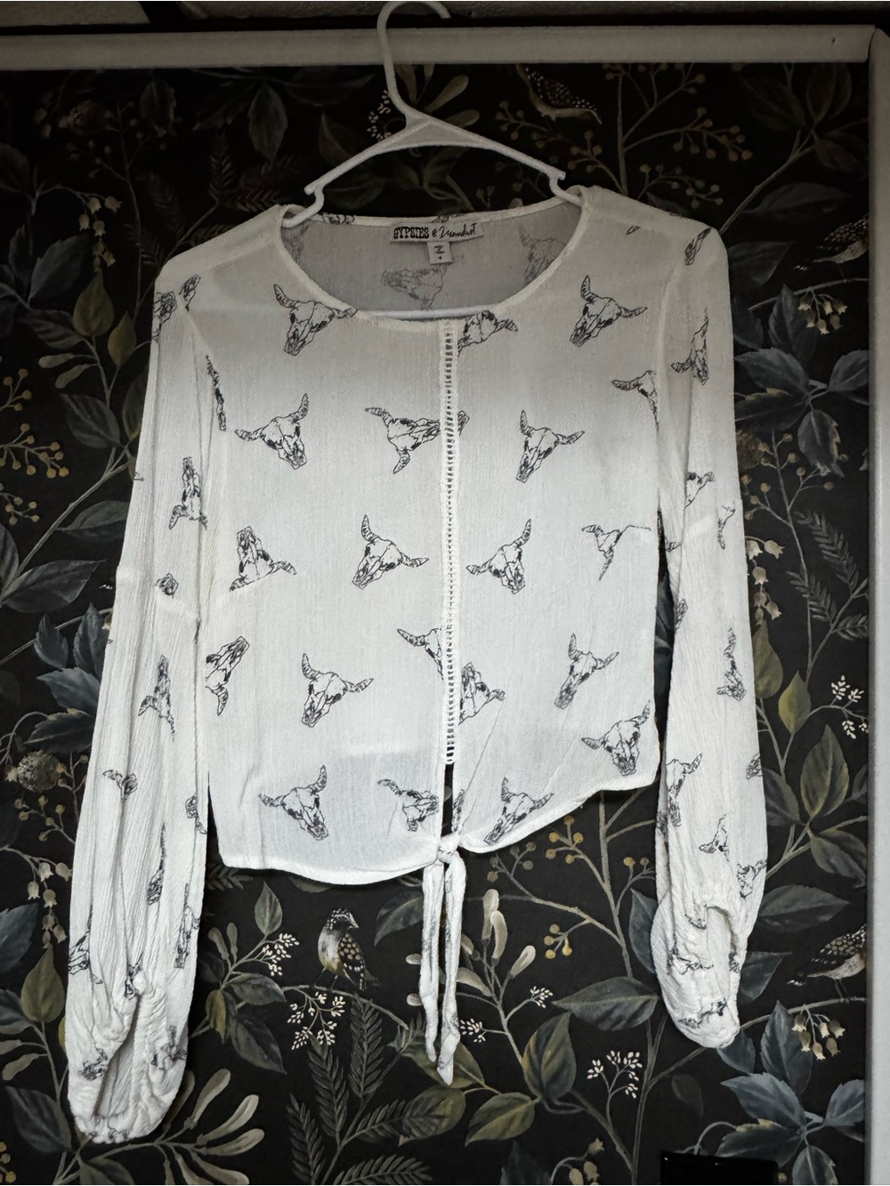 Staccato White Long-Sleeve Tie-Hem Blouse with Black Skull Motif